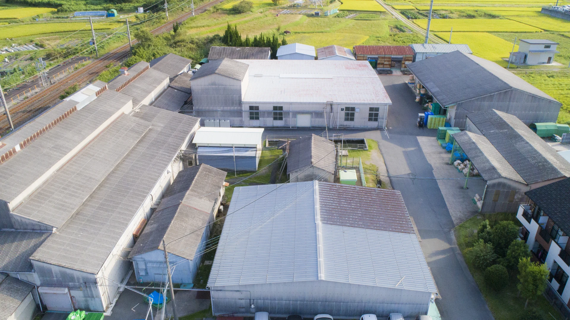木津化成工業株式会社 様｜工場外観ドローン空撮写真撮影